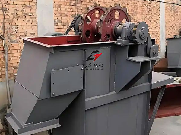 TD、TH、NE型斗式提升機(jī)適用物料特點(diǎn)對(duì)比