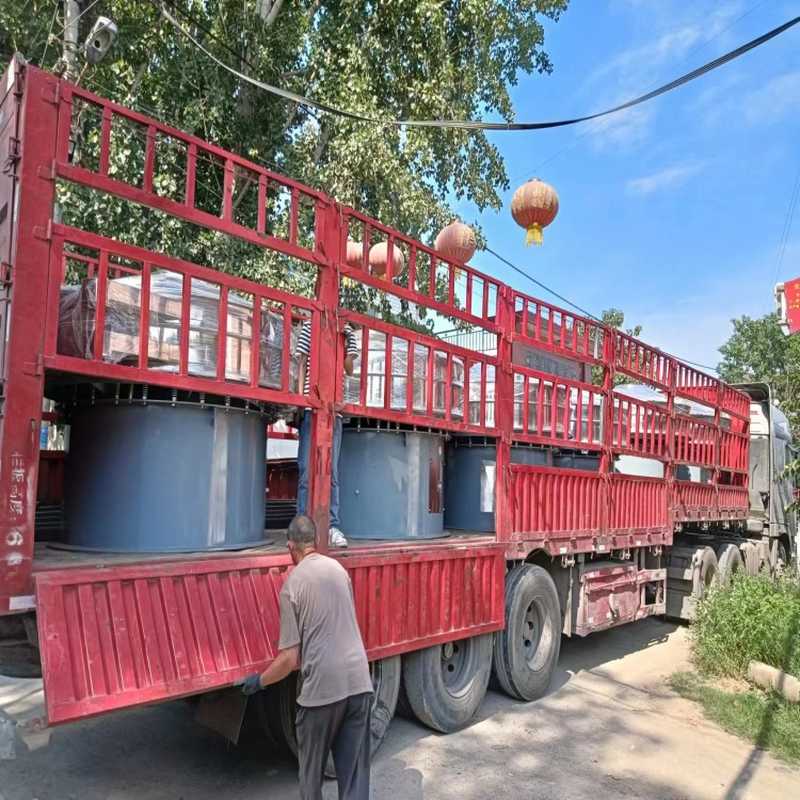 1200旋振篩裝車發(fā)貨